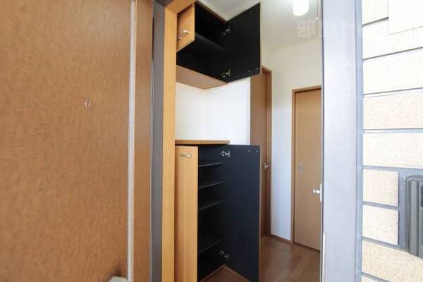 ※201号室室内参照