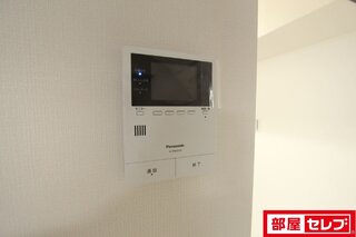 新しめなエアコンです。
