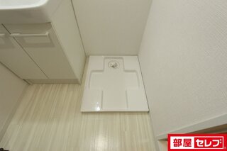 西側の洋室です。