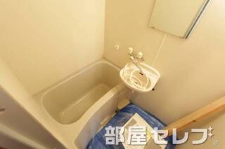 キレイで、広いお風呂です。
