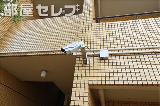 敷地内ゴミ捨て場。