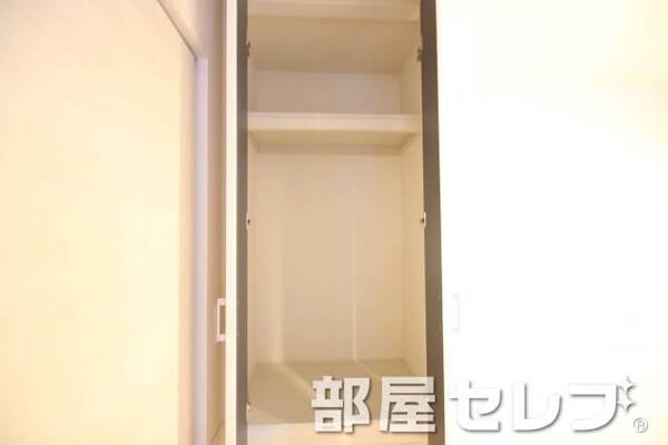 ゆったりとした収納スペースです。