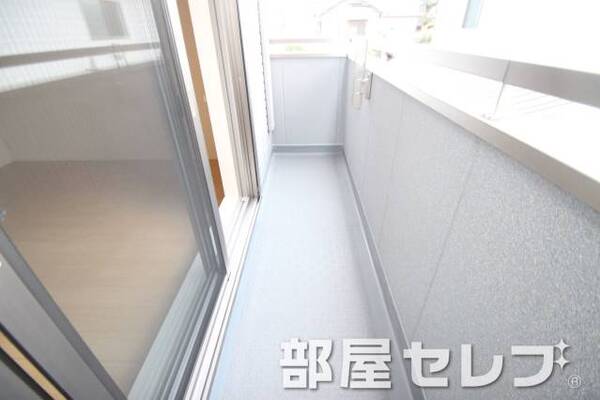 明るいベランダです。