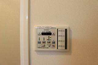 いそがしい方に便利な浴室乾燥暖房機