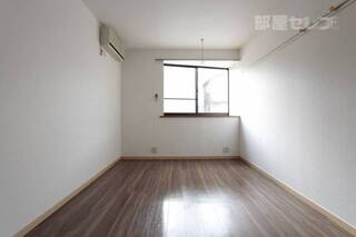 ※102号室室内参照