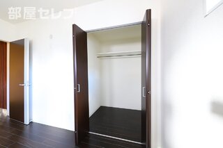 コンパクトでかわいらしいフォルムのトイレです。
