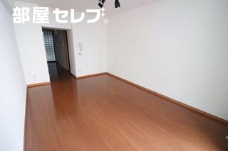 角部屋の写真を参照
