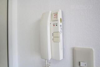 インターフォンで来客時も安心です。
