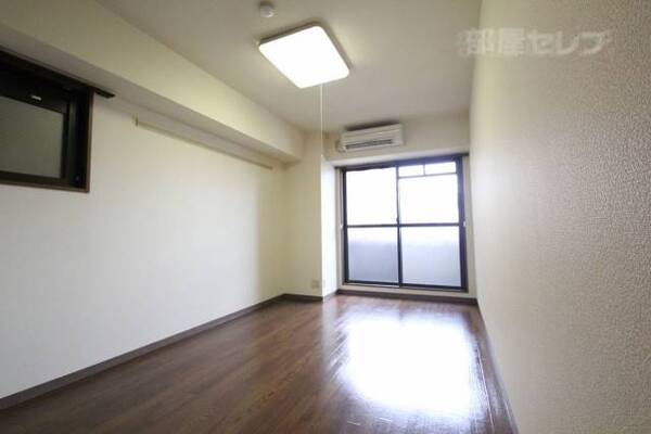 ＊403号室内装写真参照