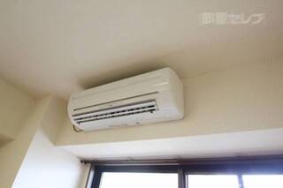 ＊403号室内装写真参照