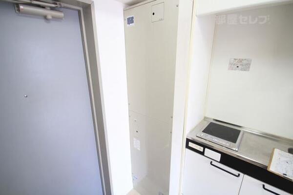 電気温水器です。