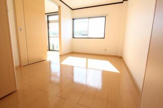 日当り良好なお部屋です。