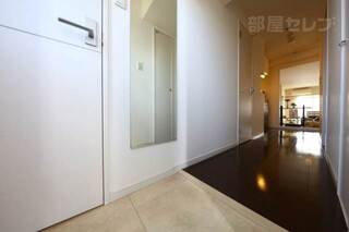 別号室の写真です。（※実際はリビングと洋室の間に仕切りがあり