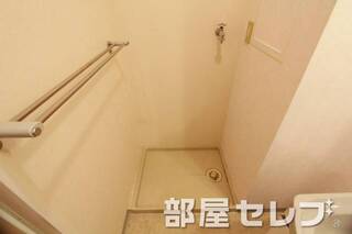 洗濯機置場。