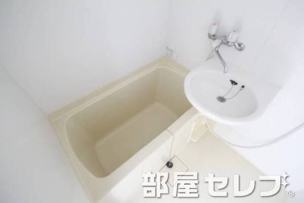 お風呂もキレイにしています。