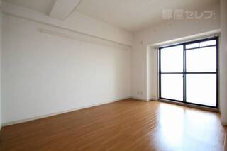 洋室7帖のお部屋です。