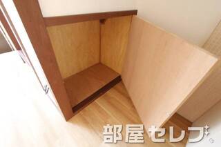 階段下収納です。