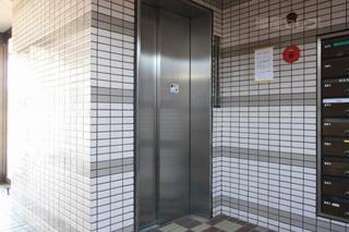 エレベーターがあります。