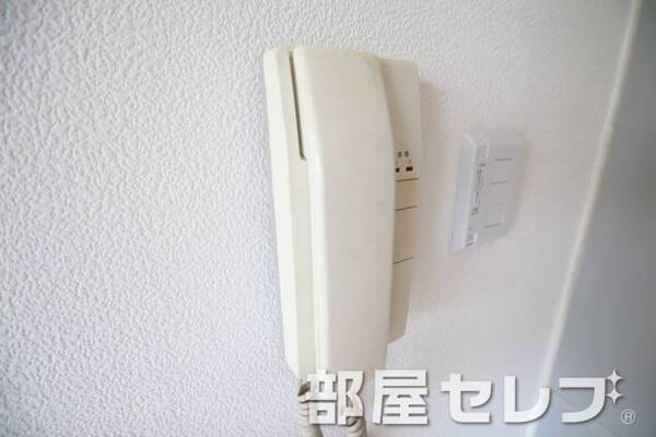 インターホン。