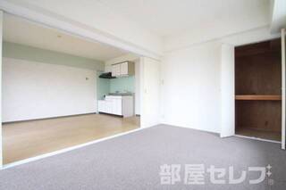 ※703号室の写真を流用しています。