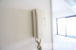 ※703号室の写真を流用しています。