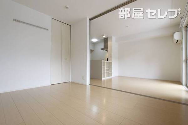 ※102号室の写真です（反転タイプ）