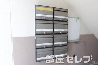 ダイヤル式ポスト。
