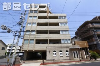 オール角部屋設計。
