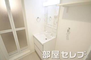 洗髪洗面化粧台。