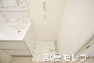 室内洗濯機置き場。