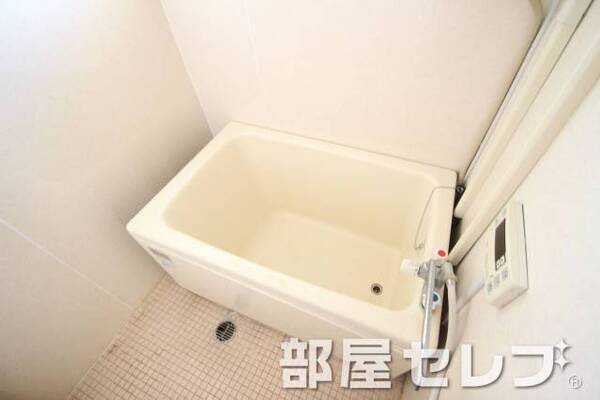 浴室もきれいに入れ替えしています。