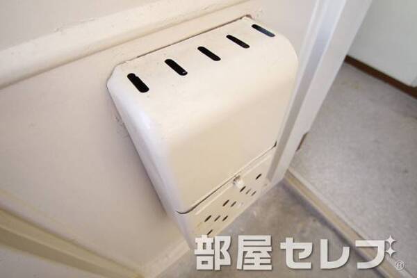 玄関ポストもあります。