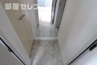 シャープな感じのキッチン