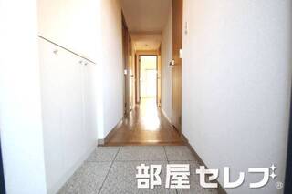 玄関口。