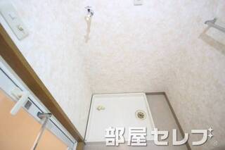 室内洗濯機置き場。
