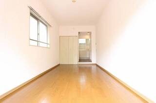 明るいお部屋です