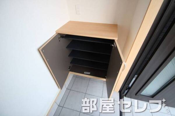 玄関口。