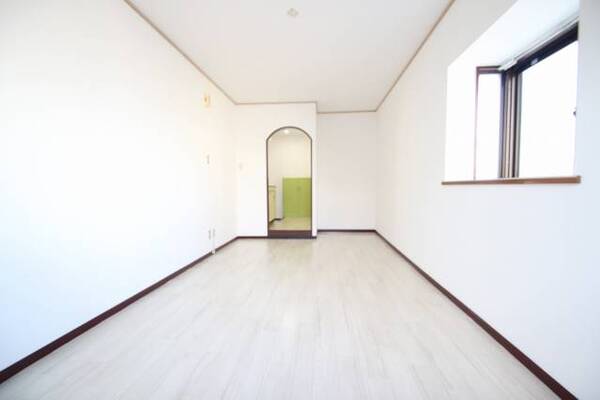 明るい角部屋です。