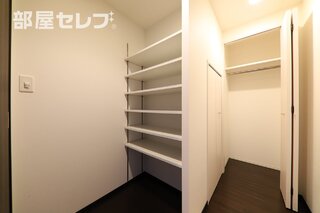 玄関収納　靴も沢山しまえます