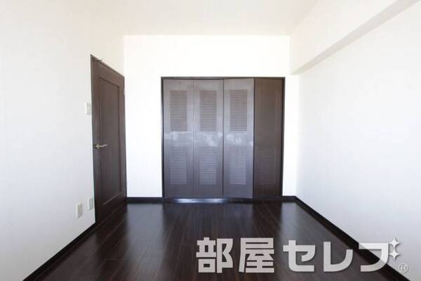 寝室。