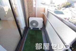広く使いやすいバルコニーです。