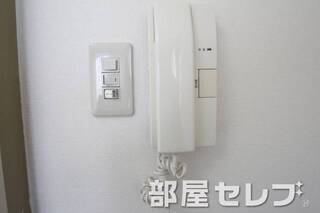 インターホン。