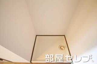 室内洗濯機置き場。