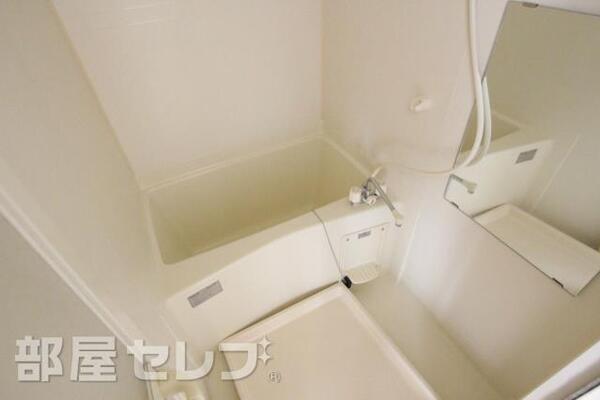 綺麗な浴室