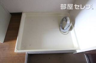 303号室