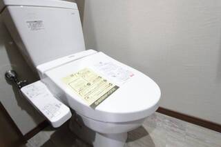 ウォシュレットも標準設備です