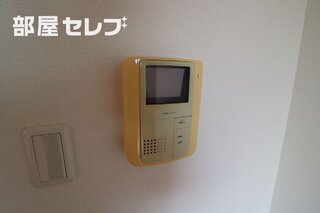 作業スペースの広いキッチンは便利です。