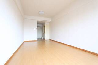 明るいお部屋です