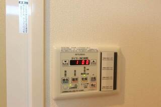 いそがしい方に便利な浴室乾燥暖房機