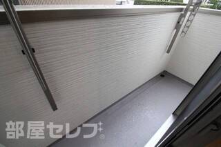 ※105号室の建築中の写真です。